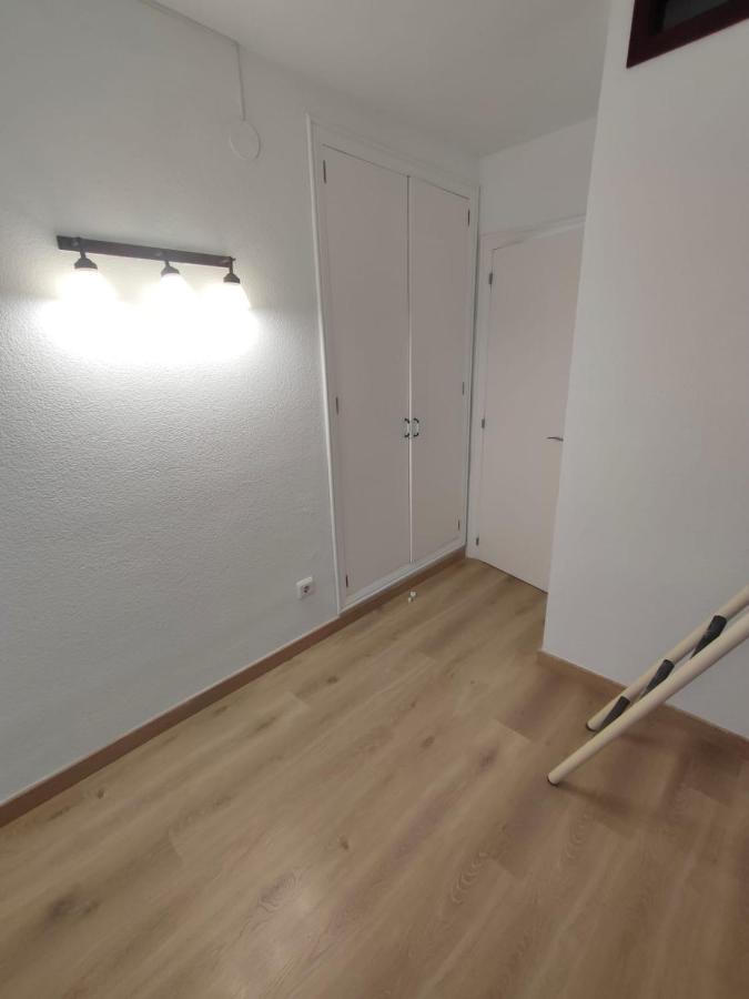 Very Lightful Apartment. Incredible Sea Views. Big Terrace, Swimming Pool. Ac. Very Close To Alicante City Center. Exterior photo