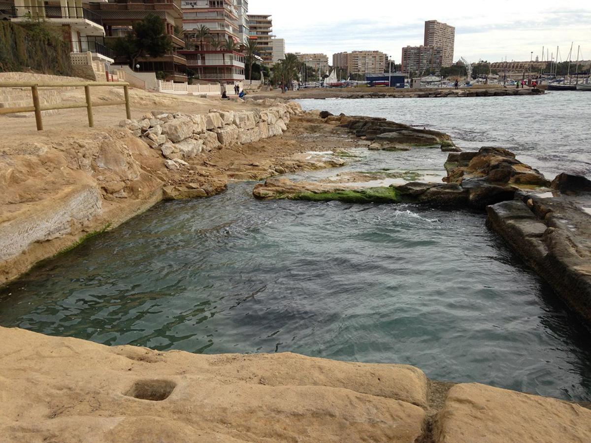 Very Lightful Apartment. Incredible Sea Views. Big Terrace, Swimming Pool. Ac. Very Close To Alicante City Center. Exterior photo