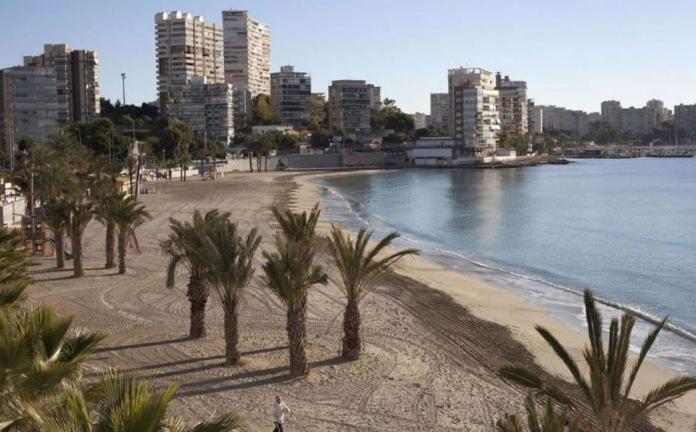 Very Lightful Apartment. Incredible Sea Views. Big Terrace, Swimming Pool. Ac. Very Close To Alicante City Center. Exterior photo